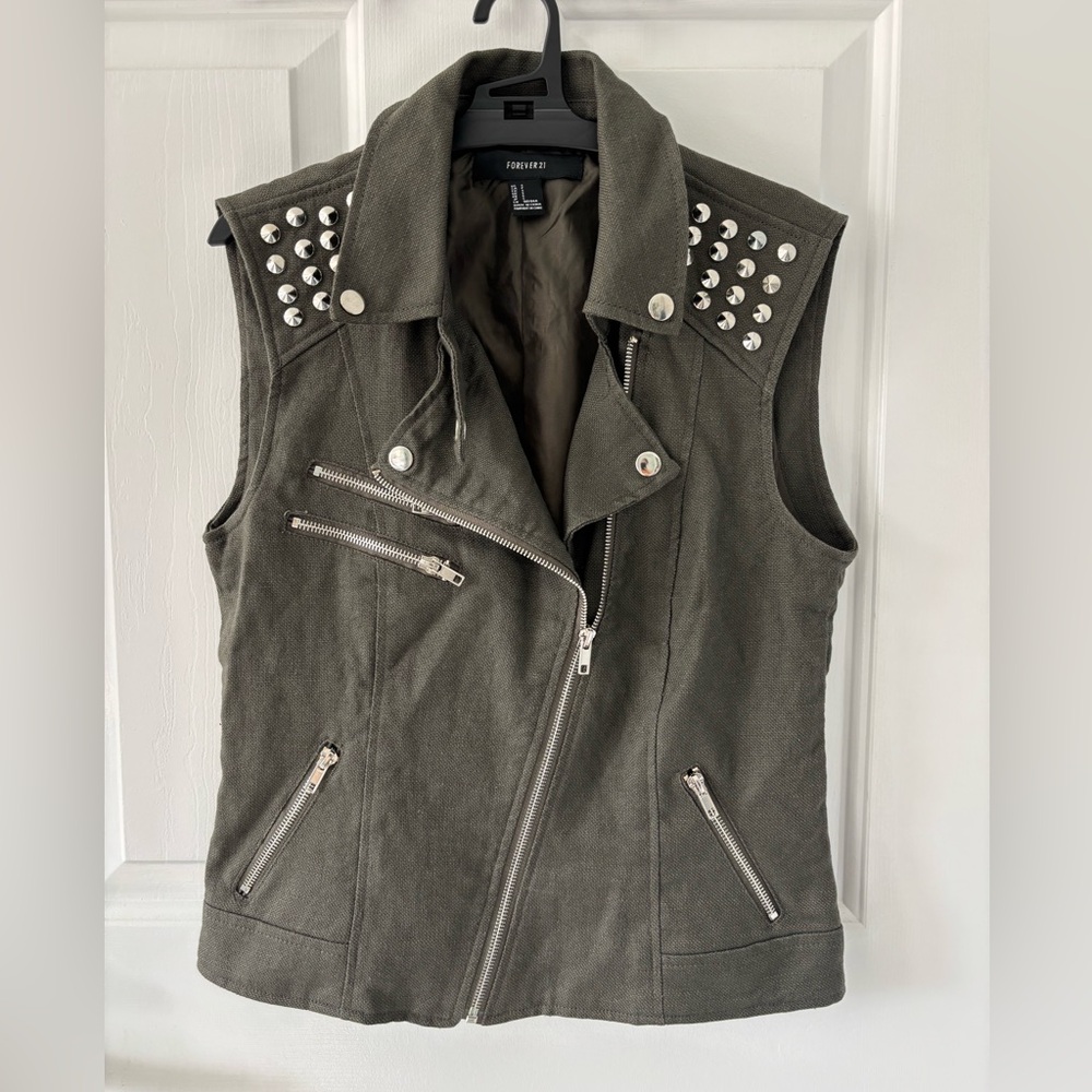 2/$15 Forever 21 Studded Moto Linen Blend Vest Western Cowgirl festival layering